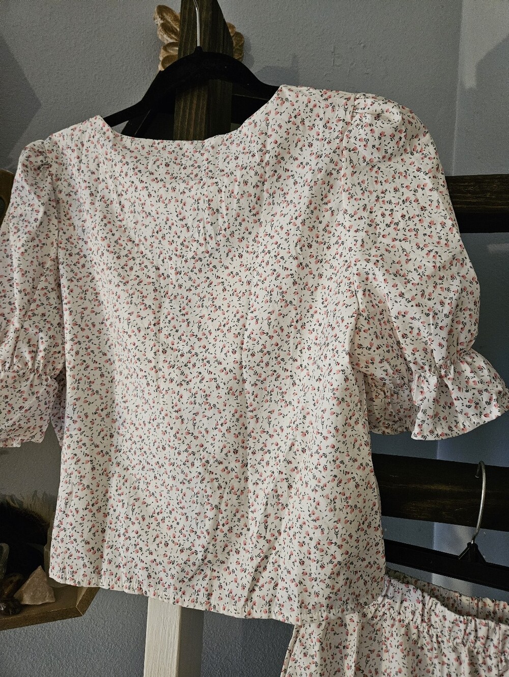 Floral Tie-Front Camisole Top And Shorts in Light Multicolor Set - Picture 5 of 10